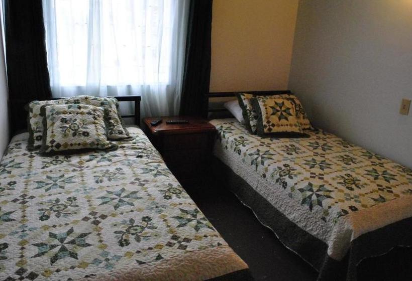 تختخواب و صبحانه Hostal Familiar La Alborada