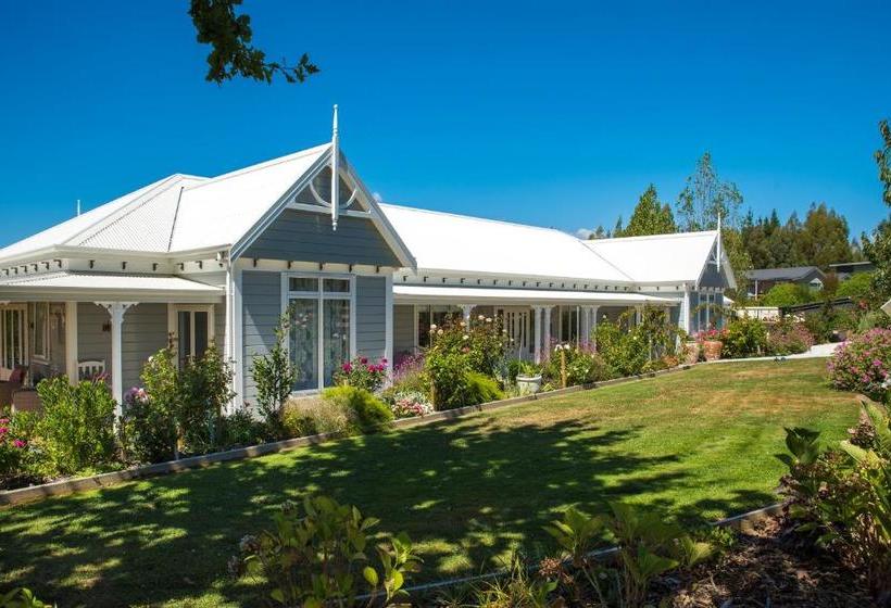 تختخواب و صبحانه Willow S Green