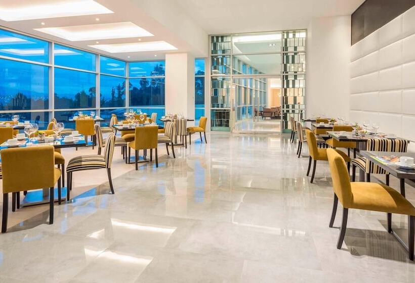 فندق Four Points By Sheraton Cuenca