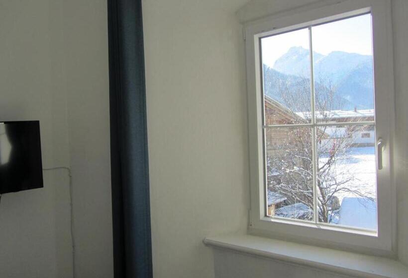 Отель Gasthof Sonne Häselgehr