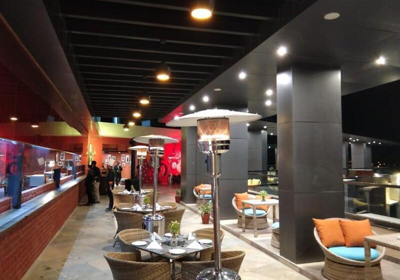 ホテル Jüsta Sajjangarh Resort & Spa, Udaipur