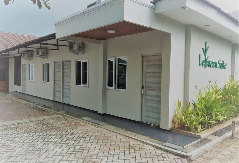 فندق Legreen Suite Supomo