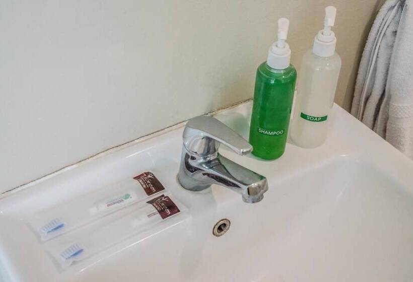 فندق Legreen Suite Supomo