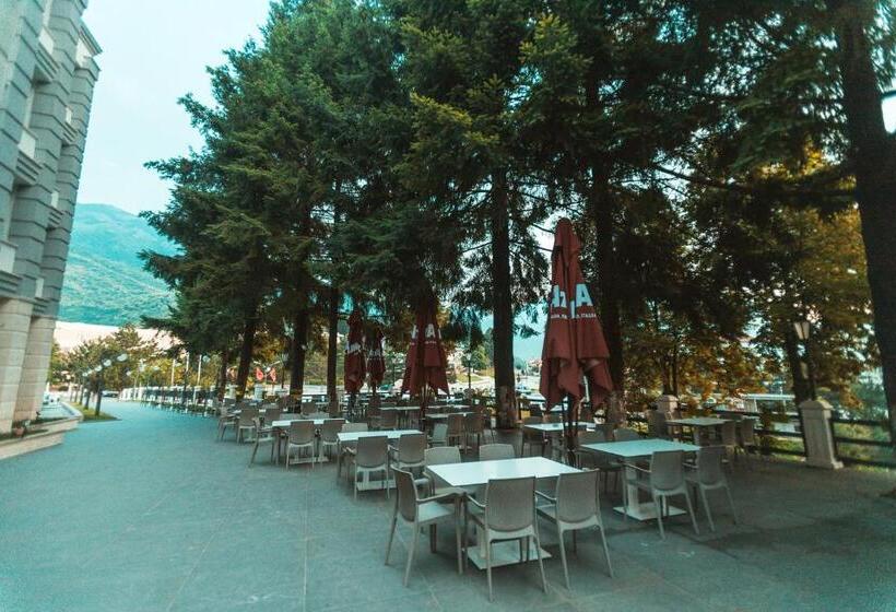 هتل Turizem Shkelzeni
