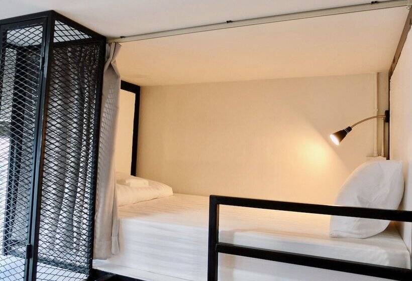 Diamond & Rust Hostel