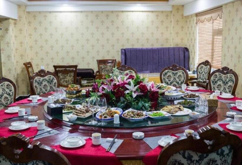 호텔 Green Tree Inn Tibet Lhasa Zhaji Temple