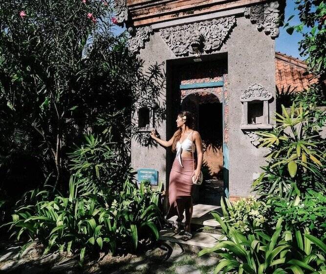 Отель The Alantara Sanur