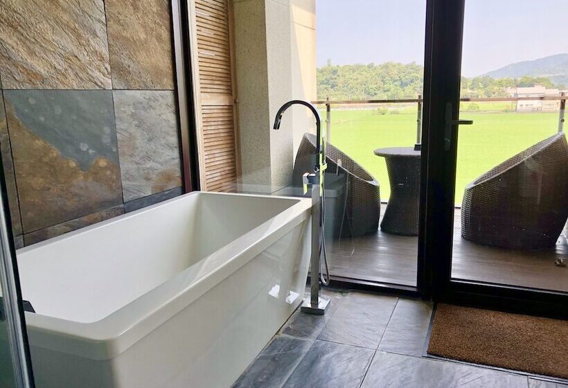 تختخواب و صبحانه Aqua Star Villa Homestay