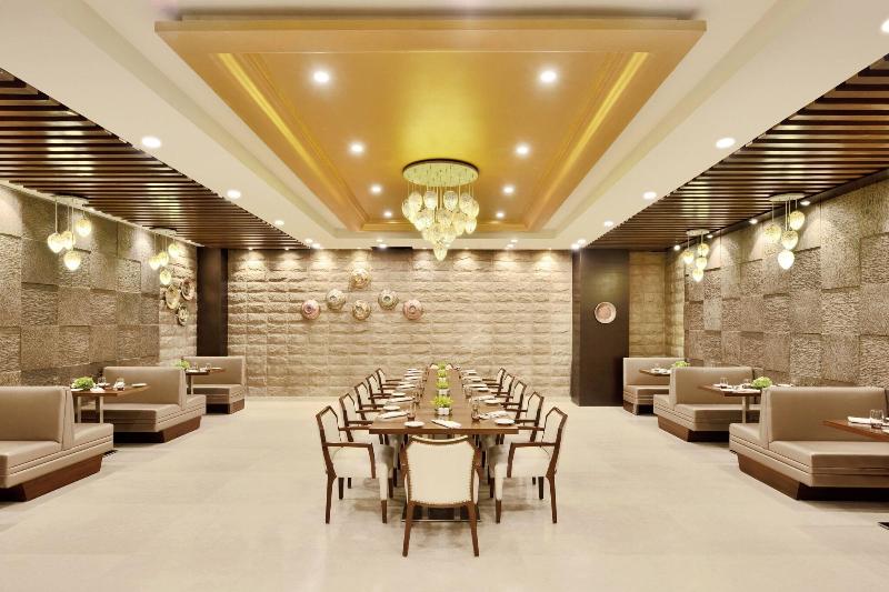 בית מלון כפרי Four Points By Sheraton Srinagar