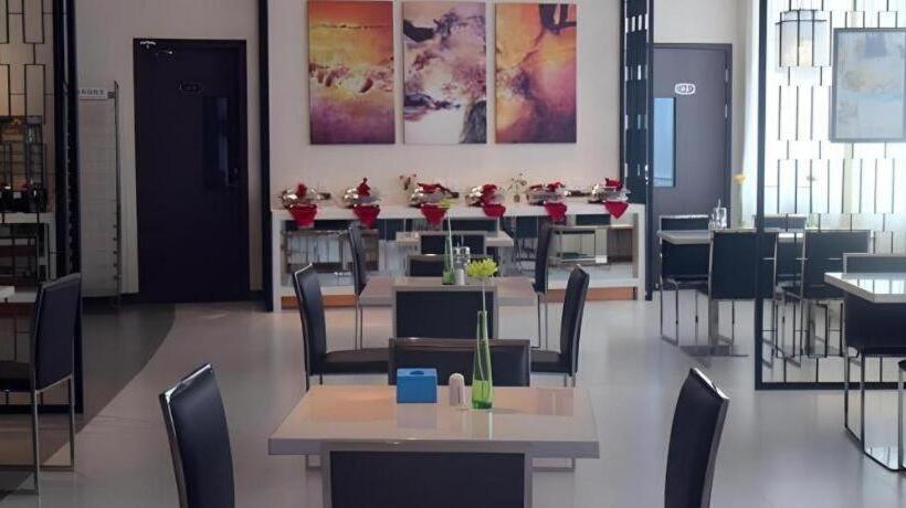 호텔 Jinjiang Inn Pingliang West Railway Station Xuanhe New City