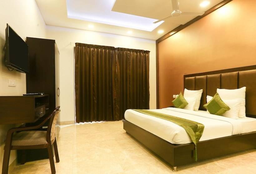 Treebo Hotel Wow