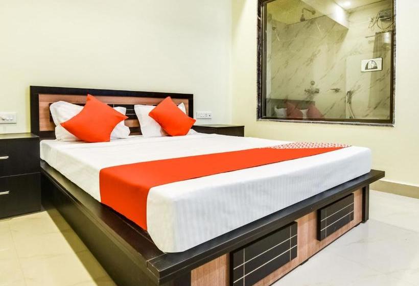 호텔 Lee Comfort Kushalnagar