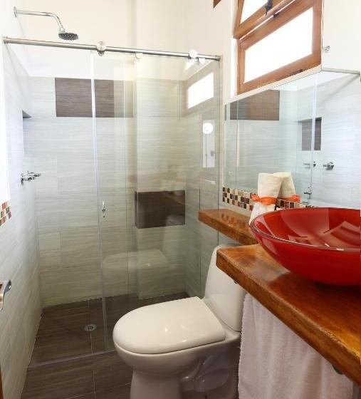 هتل Fontana Plaza