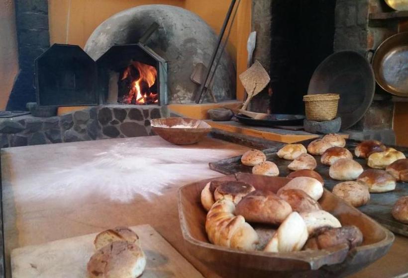 هتل Hacienda El Sinche