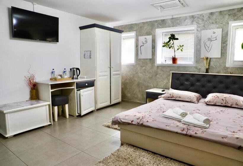 Cazare Moldi   Regim Hotelier