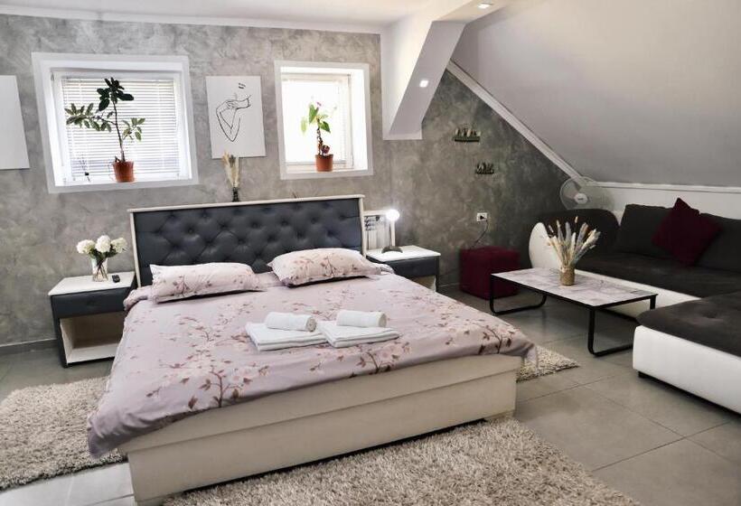 Cazare Moldi   Regim Hotelier