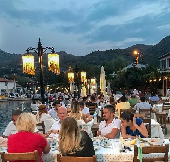 住宿加早餐  Gi̇ri̇ti̇mu Evleri̇