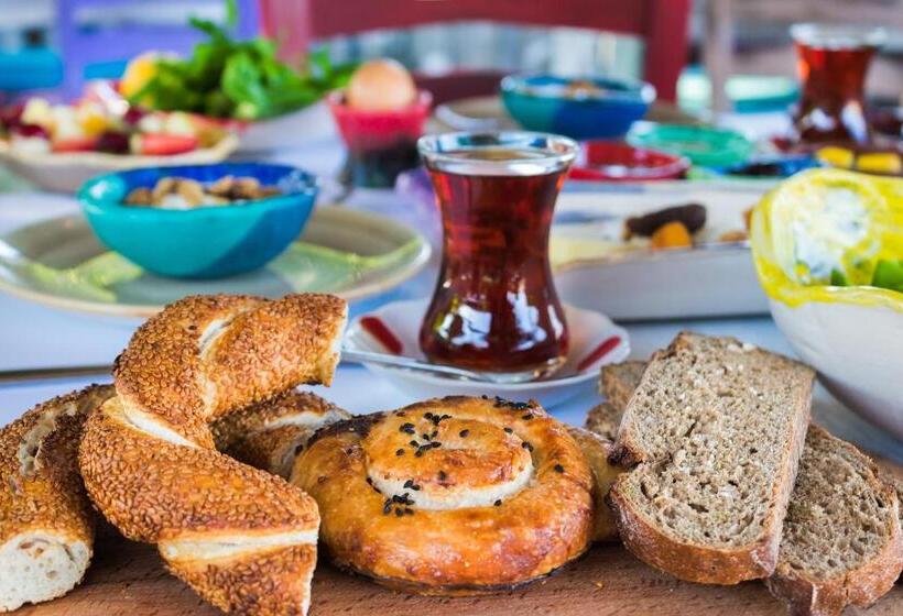 住宿加早餐  Gi̇ri̇ti̇mu Evleri̇