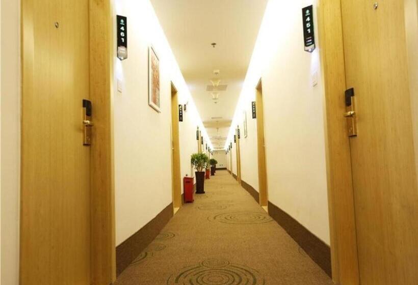 Отель Greentree Inn Beijing Chaoyang District Maquanying Subway Station Express