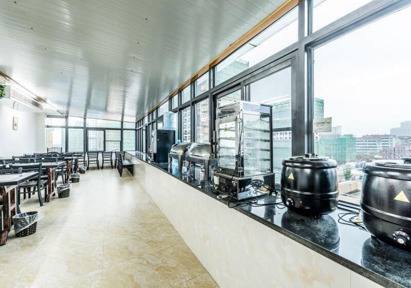 Отель Greentree Inn  Wuxi Binhu District Datong Road Zhouxin