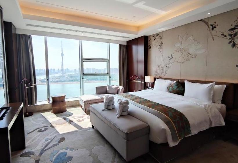 هتل Howard Johnson Xiangyu Plaza Linyi