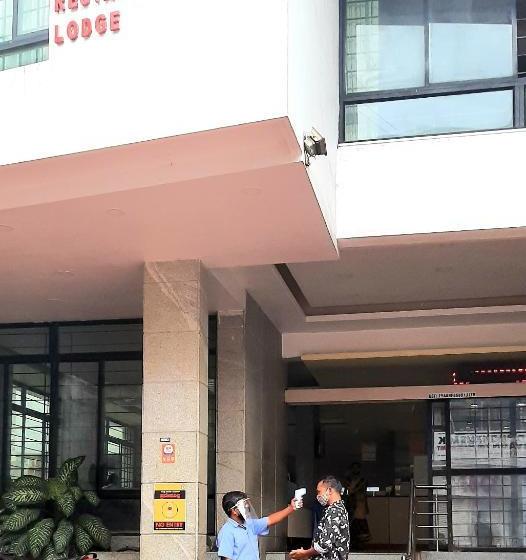 בית מלון כפרי Suvarn Mandir