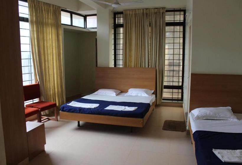 בית מלון כפרי Suvarn Mandir