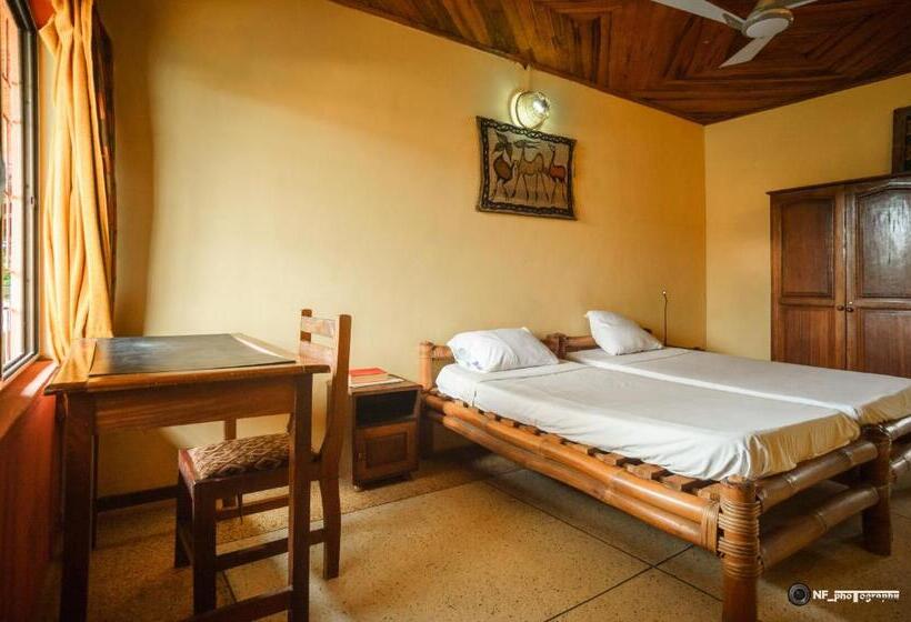 צימר Busua Inn