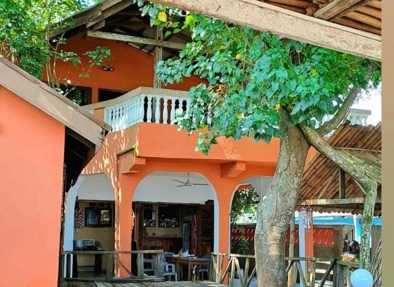 צימר Busua Inn