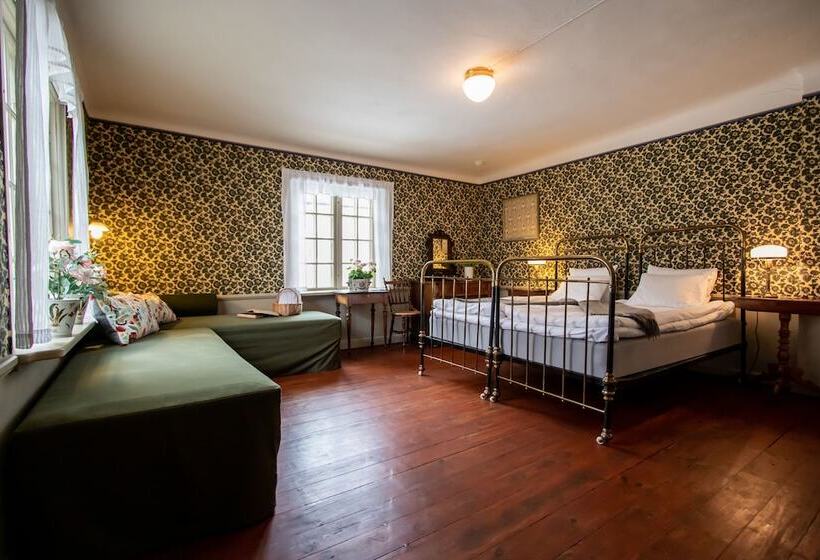 Bed and Breakfast L Dahlströmska Gården