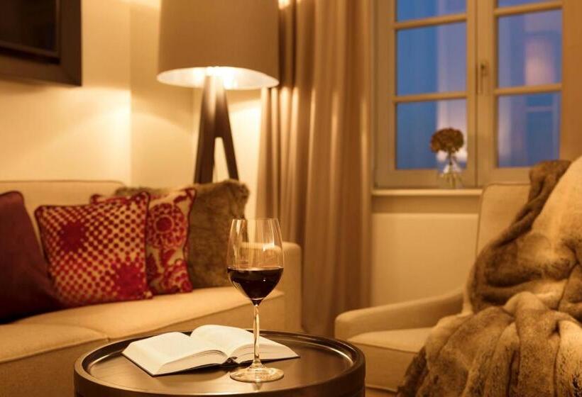 فندق Brunnenhaus Schloss Landau