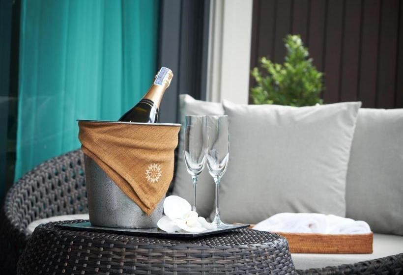 منتجع De Malee Pool Villas   Sha Extra Plus