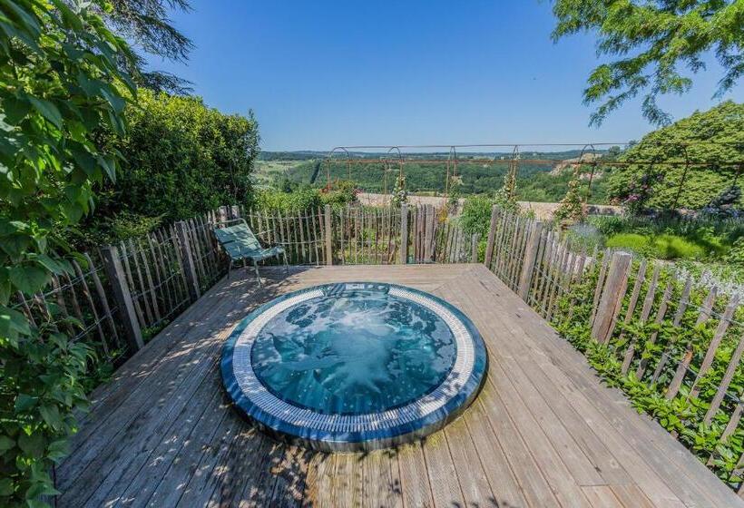 مبيت وإفطار 1 Logis A Domme  Piscine & Spa