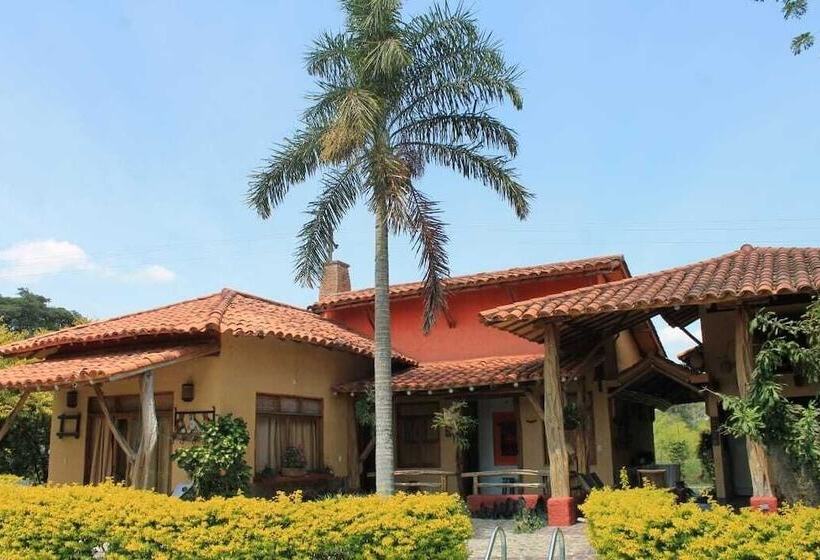 تختخواب و صبحانه Del Campo