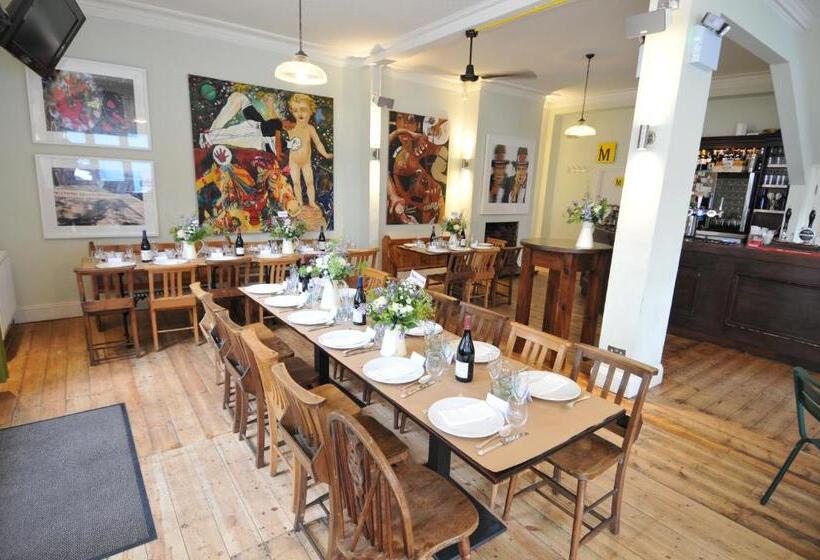 Bed and Breakfast The Grange Pub
