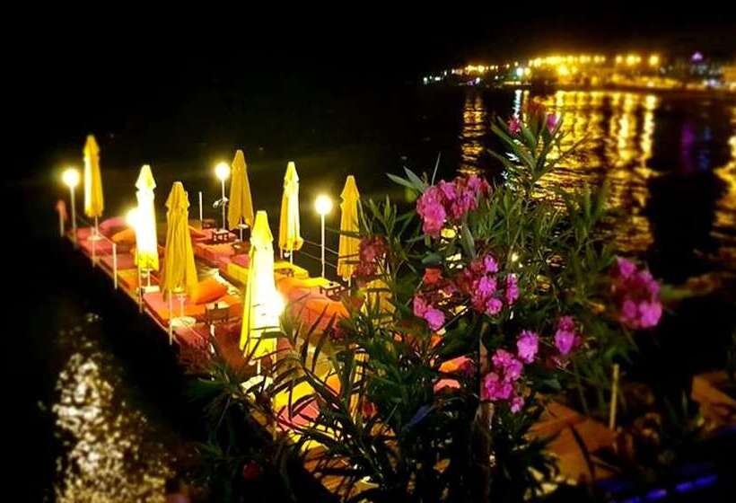 هتل Tepe Beach