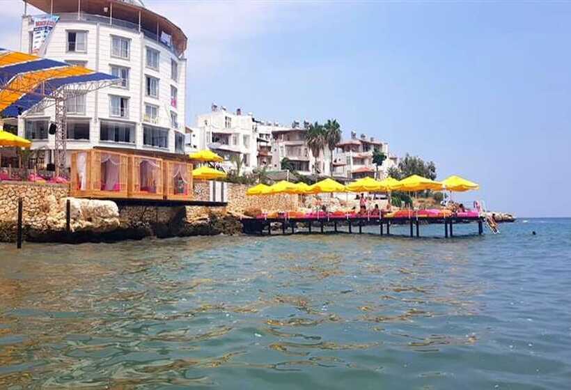 هتل Tepe Beach