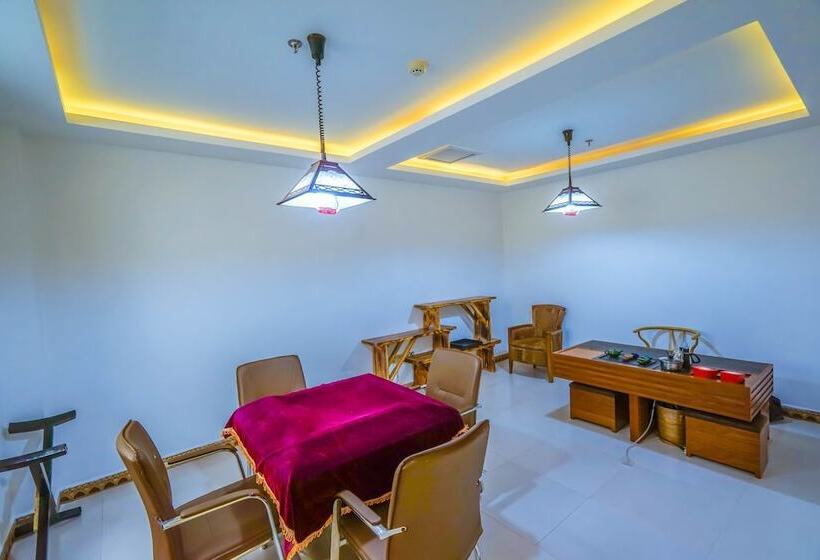 Yijie Holiday Hotel Taierzhuang Old Town