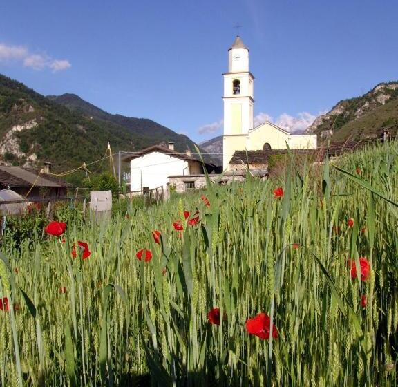 ユースホステル Rifugio Escursionistico La Ruà