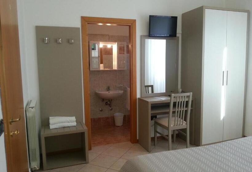 בית מלון כפרי Risorgimento   Albergo   Bar