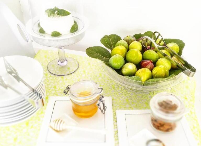 住宿加早餐  Arneo Terra Del Sole