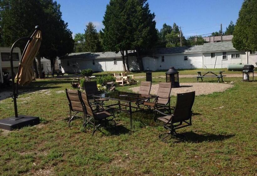 Cedar Vista Motel