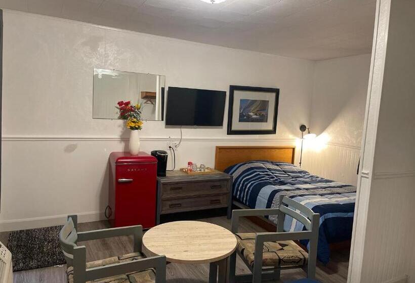 Cedar Vista Motel
