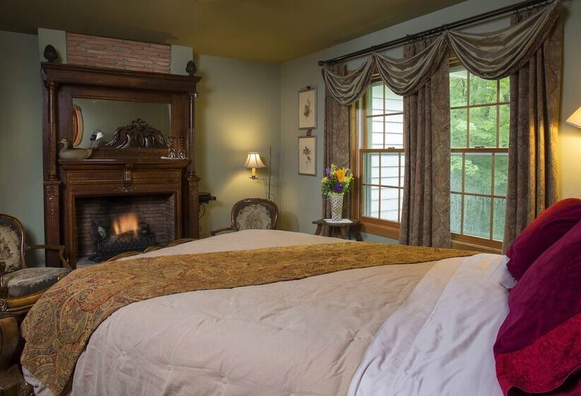 Hidden Serenity Bed And Breakfast