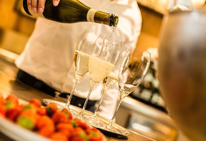 هتل Alpin Boutique Villa Gabriela   Adults Only