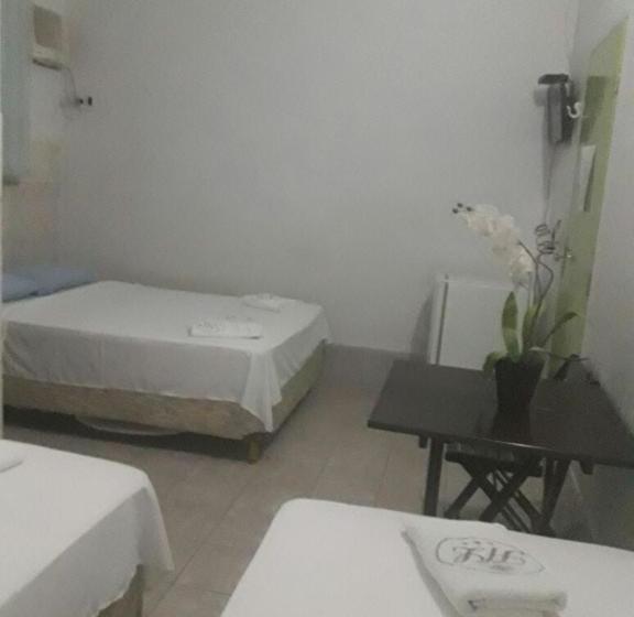 בית מלון כפרי Lírio