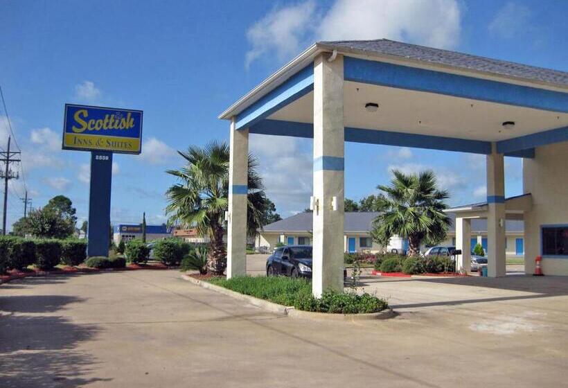 모텔 Relax Inn & Suites