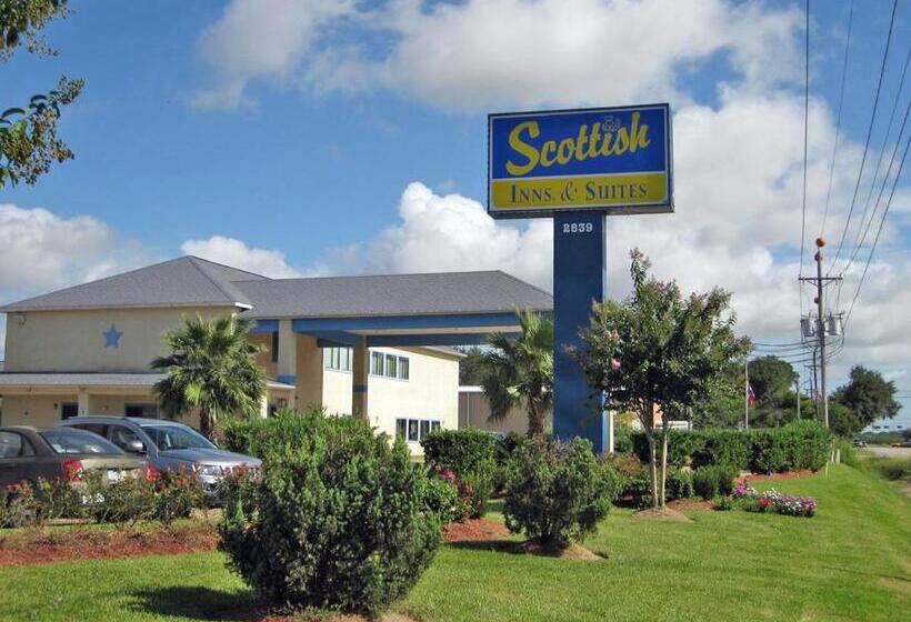 모텔 Relax Inn & Suites