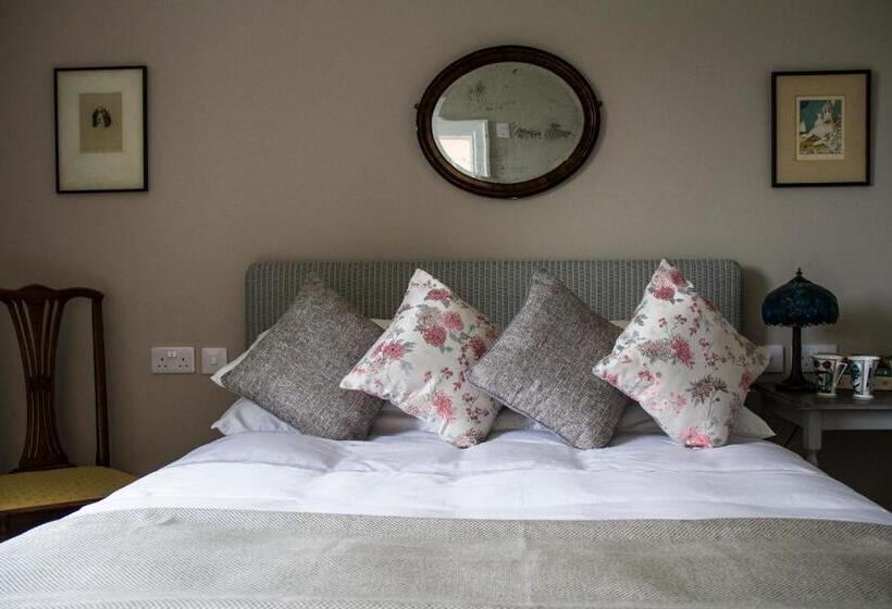مبيت وإفطار Pennygate Lodge