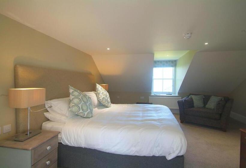 مبيت وإفطار Pennygate Lodge